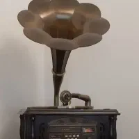 گراموفور کاملا نو و تمیز