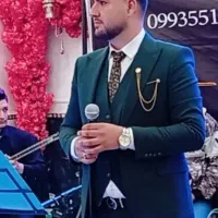 خواننده ارکستر موسیقی زنده