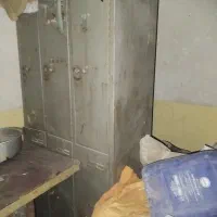 کمد فلزی شیش درب