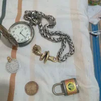 تعدادی اشیا قدیمی