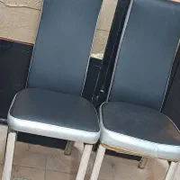 دوعدد صندلی محکم تمیز