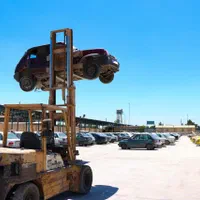 خدمات اسقاط خودروفرسوده جایگزین ونقدزرین کوب ک۱۴۲۳