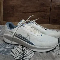 فروش فوری کتونی نایک اصلی به دلیل مناسب نبودن سایز|کیف، کفش، کمربند|رشت, استقامت ۱|دیوار