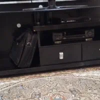 فروش یک عدد میز تلویزیونی سالم