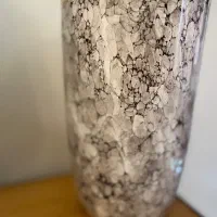 گلدان سفالی دور طلایی