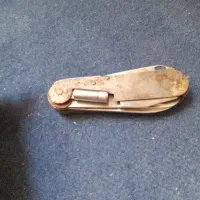 چاقو کوه نوردی ۷ کاره چراغ قوه کوچیکم داره