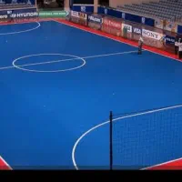 هم تیمی فوتسال بازیکن هستم