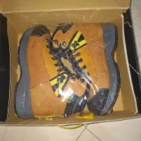 کفش کوهنوردی sherpa|کیف، کفش، کمربند|تهران, ظفر|دیوار