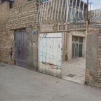 منزل اجاره ای طبقه دوم
