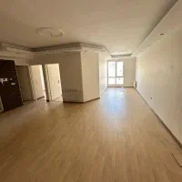 هروی / ۹۰متر / فول امکانات / غرق در نور