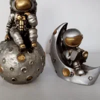 مجسمه فضانورد