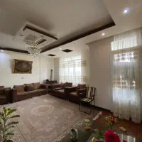 آپارتمان رو به آفتاب فول در رو به روی پارک نبوت