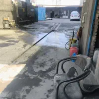 یک نیروی کارواش نیمه ماهر نیازمنیدم