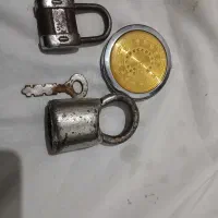 دوعدد قفل.واینه