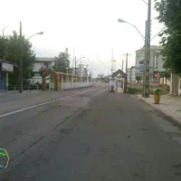 فروش-گاراژ-با-سه-مغاژه-و-ورودی-بزرگ-به-داخل