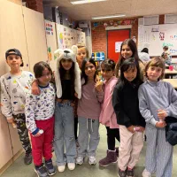 زبان دانمارکی با آدرینا|خدمات آموزشی|شیراز, میرزاکوچک خان|دیوار