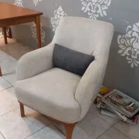 مبل تک نفره