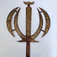 آرم جمهوری اسلامی نقره کوبی شده