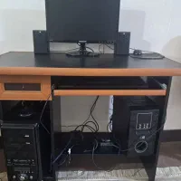 میز کامپیوتر