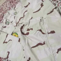 لباس نظامی|لباس|مشهد, طبرسی شمالی|دیوار