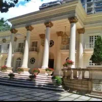 قواره کلنگی ۸۰۰ متر جنوبی نیاوران