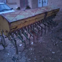 تراکتور رومانی مدل 64همراه با ادوات کشاورزی