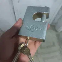 قفل کتابی گیرا|ابزارآلات|بومهن, |دیوار