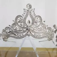 رگال و ماکن وتاج