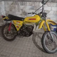 فروش موتور سیکلت یاماها ۴۰۰