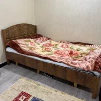 تخت یکونیمنفره ۱۲۰×۲۰۰ با دو صفحه کف سالم