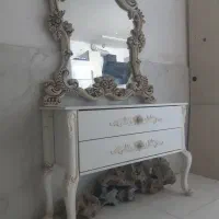 اینه کنسول سلطنتی