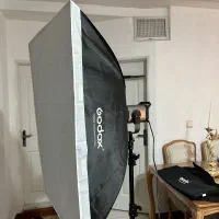 ویدیو لایت ۳۰۰ وات و سافت باکس گودکس