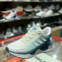 حراج واقعی انواع کفش زیر فاکتور|حراج|سنندج, |دیوار