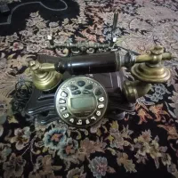 تلفن قدیمی|کلکسیون اشیاء عتیقه|مشهد, خرمشهر|دیوار