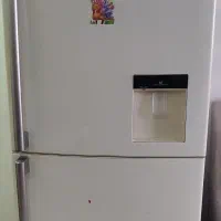 فروش یک دستگاه یخچال