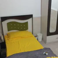 تخت و کمد تکنفره با تشک تمیز قرق|تخت و سرویس خواب|قرق, |دیوار