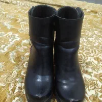 پوتین زنانه سایز ۳۸بدون ایراد۲۵۰هزار