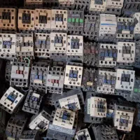 خرید بورد گوشیهای قدیم و کنتاکتورهای تابلو برق