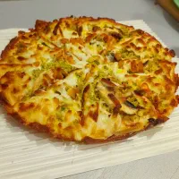 پیتزا و سیب زمینی سرخ کرده