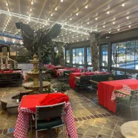 ۳۲۰مترتجاری در دو طبقه میدان ملت(رستوران/سفره خانه