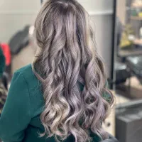 سالن زیبایی( آرایشگاه )|خدمات آرایشگری و زیبایی|شاندیز, |دیوار