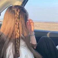 ادمین مدیریت پیج های کاری با ۵ سال سابقه