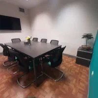 اتاق جلسه ۸ نفره و ۲ نفره، مرکز نوآوری اکباتان