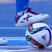 فوتسالیست قوی و سرحال