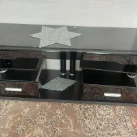 میز تلویزیون شیشه ای