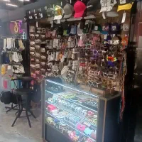 فروشنده خانوم آن تایم و منظم