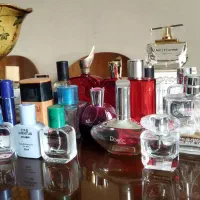 شیشه خالی ادکلن وعطر|آرایشی، بهداشتی، درمانی|تهران, پاسداران|دیوار