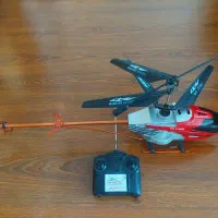 هلیکوپتر کنترل از راه دور بزرگ