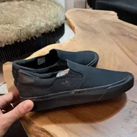 کتونی ونس ادیداس اصلی سایز ۴۲ ۴۳