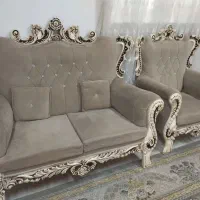 مبل نه نفره و میز جلو مبلی